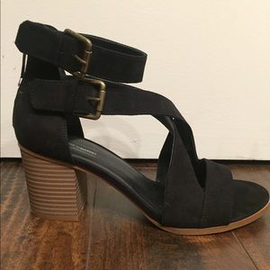 Melrose & Market Black Block Heel Sandal (Size 8)